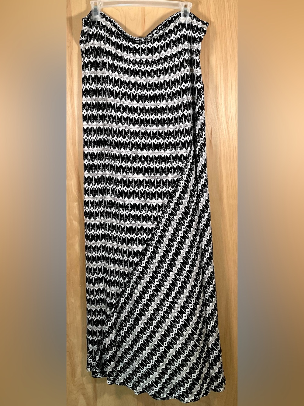 Max Edition black white geometric print maxi skirt - EUC